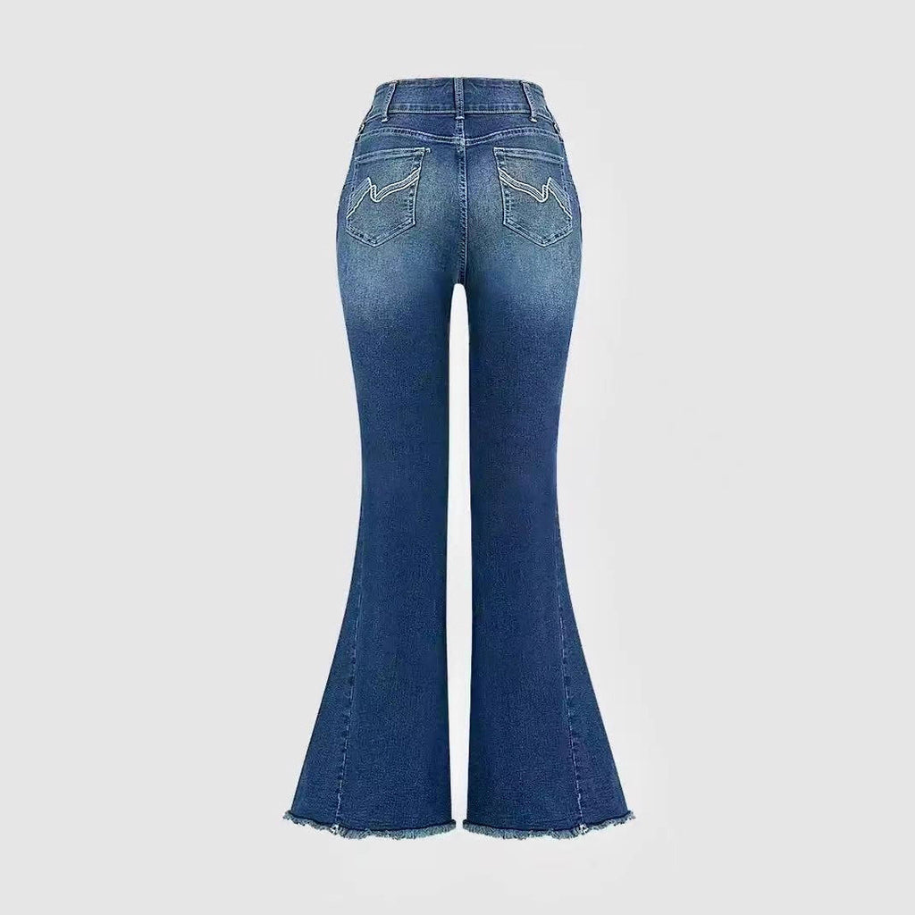 The Avery Sculpted Straight Jean