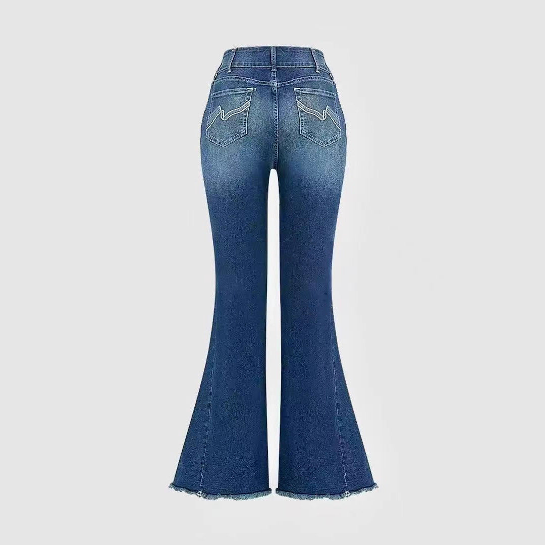 The Avery Sculpted Straight Jean